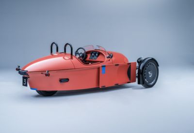 /assets/images/4/Morgan2-c4fa2f44.jpg